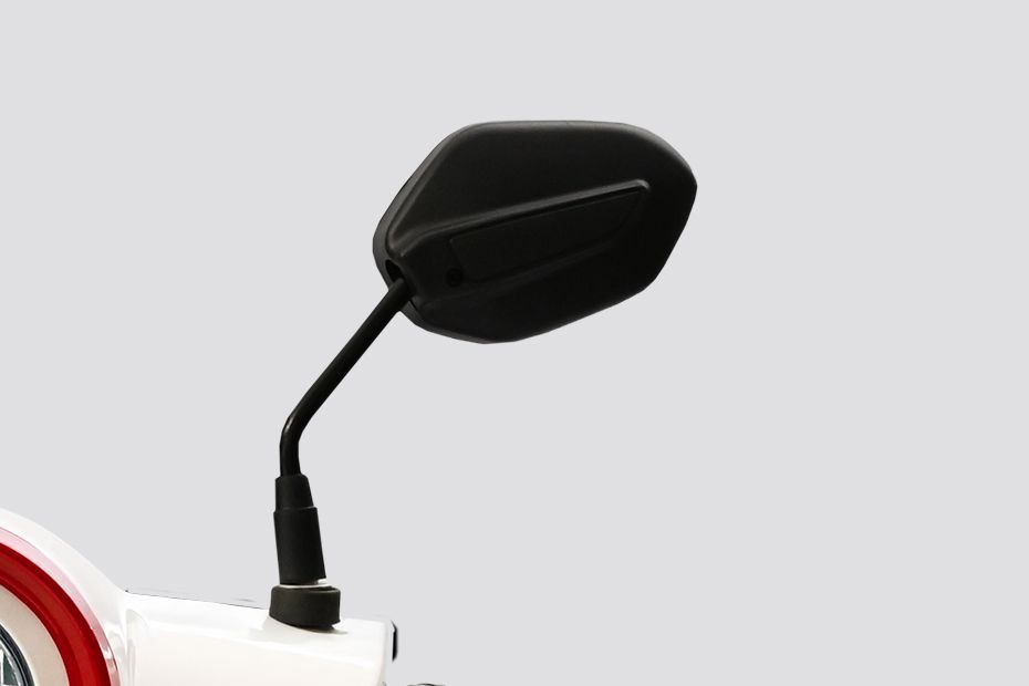 Rear View Mirror(Front View) of Model_