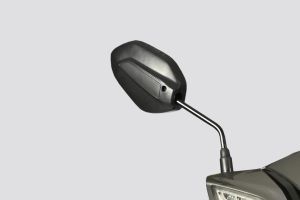 Rear View Mirror(Front View) of Model_