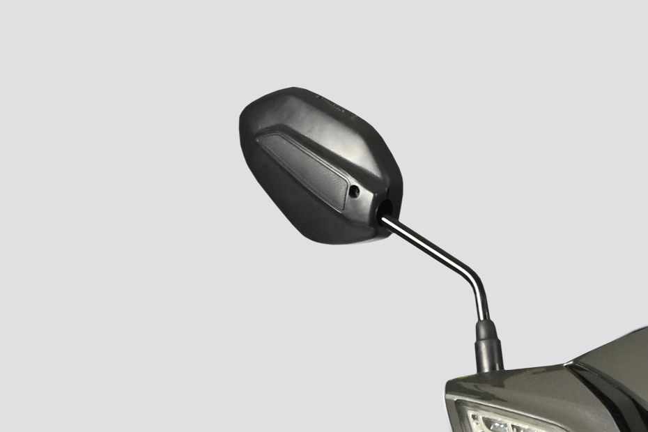 Rear View Mirror(Front View) of Model_
