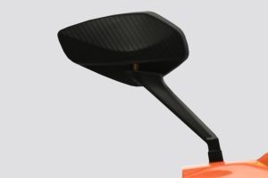 Rear View Mirror(Front View) of Model_