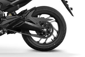 Rear Wheel of Dominar 400