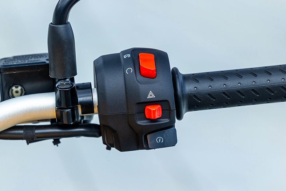 Switchgear (Right) of  Tracker 400