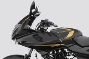Side Fairing of Pulsar 220F