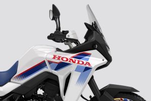 Side Fairing of XL750 Transalp