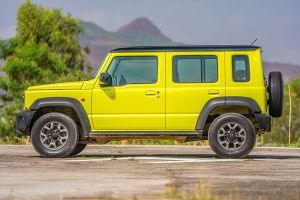 Side Profile View (Left) Image of Jimny