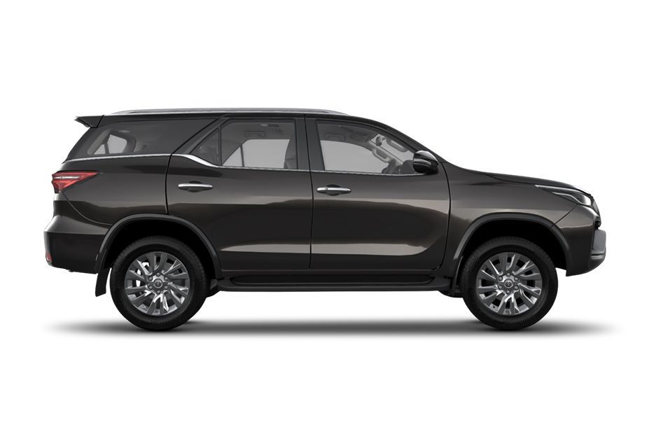 Side Profile View (Right) Image of Fortuner