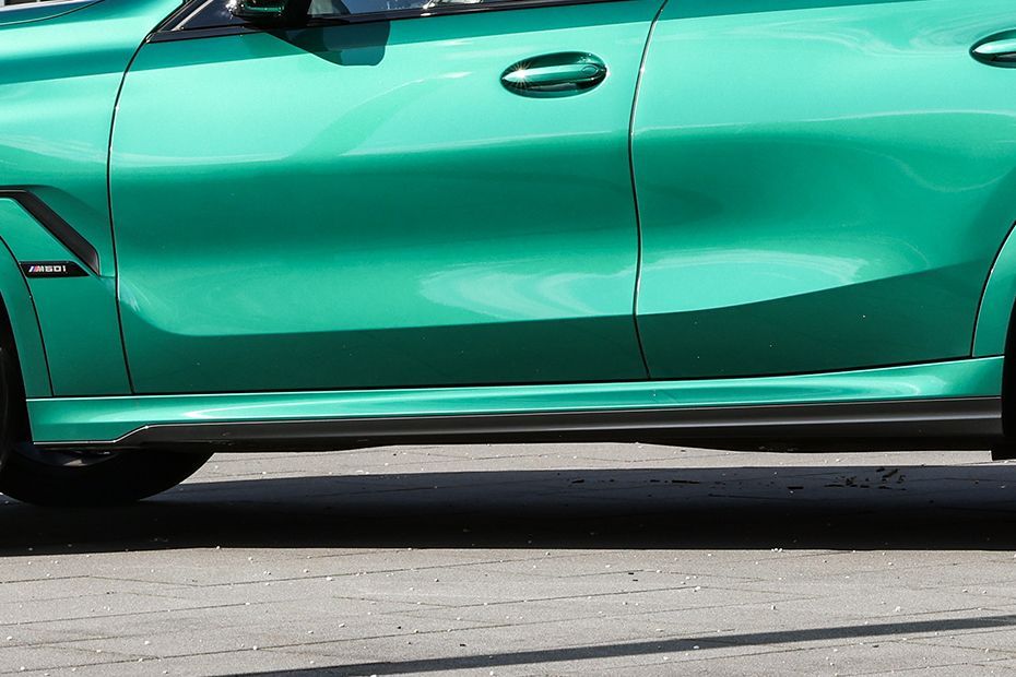 Side Skirt Image of X6