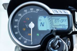 Speedometer of Tracker 400