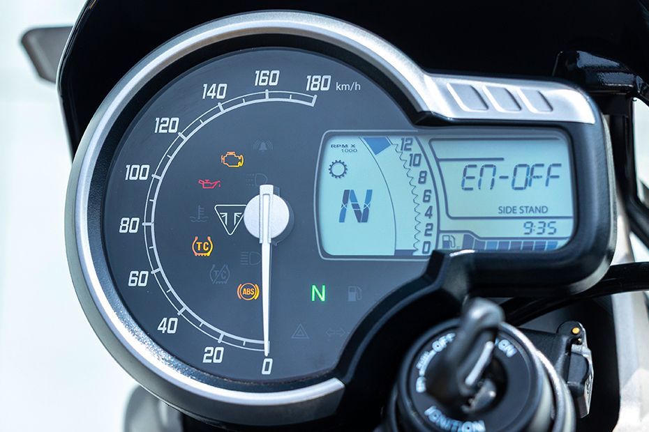 Speedometer of Tracker 400