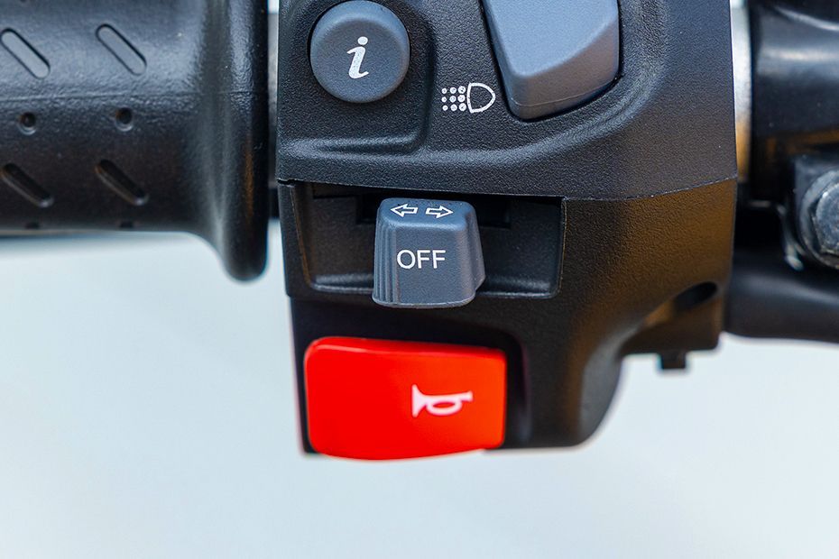 Turn Indicator Switches of Tracker 400