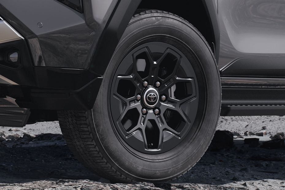 Wheel Image of Hilux 2026