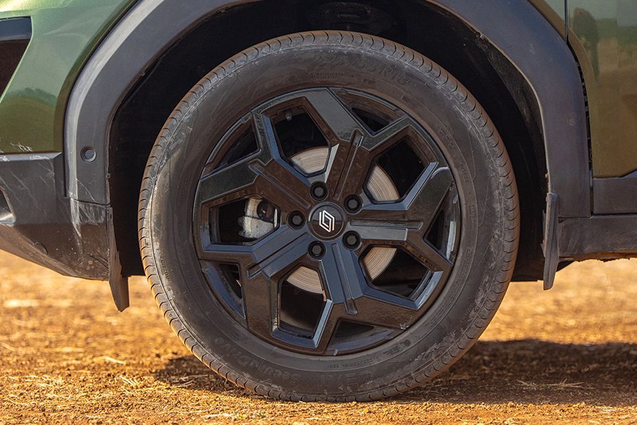 Wheel Image of Duster