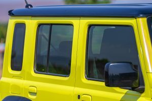 Window Line Image of Jimny