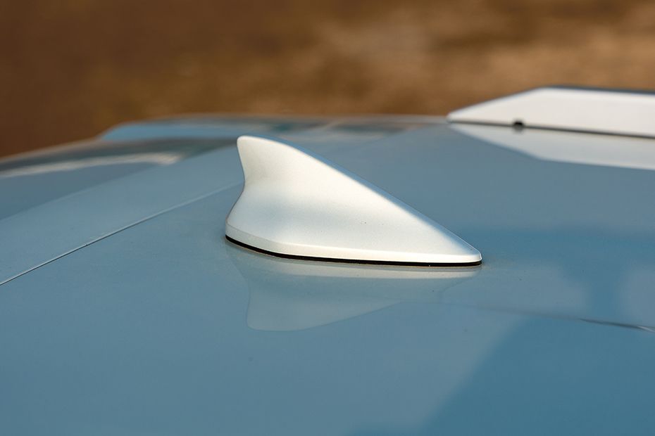 Antenna view Image of Carens Clavis