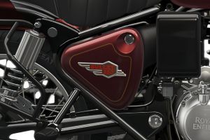 Central Panel of Bullet 350