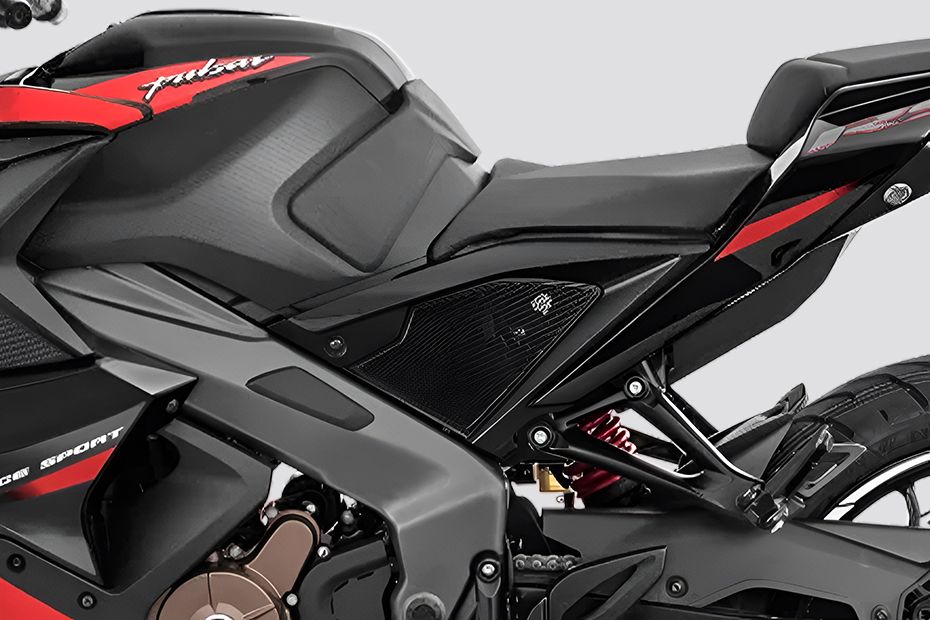Central Panel of Pulsar RS200