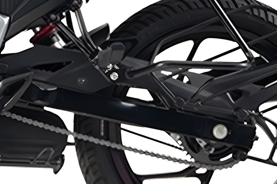 Chain Cover Image of Pulsar N125