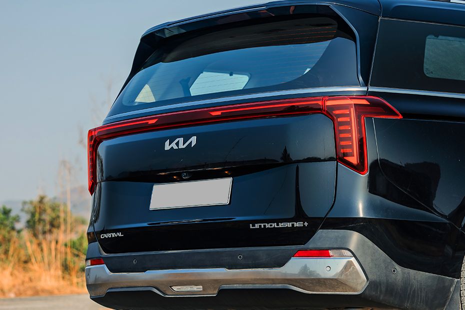 Boot (Closed) Image of Carnival