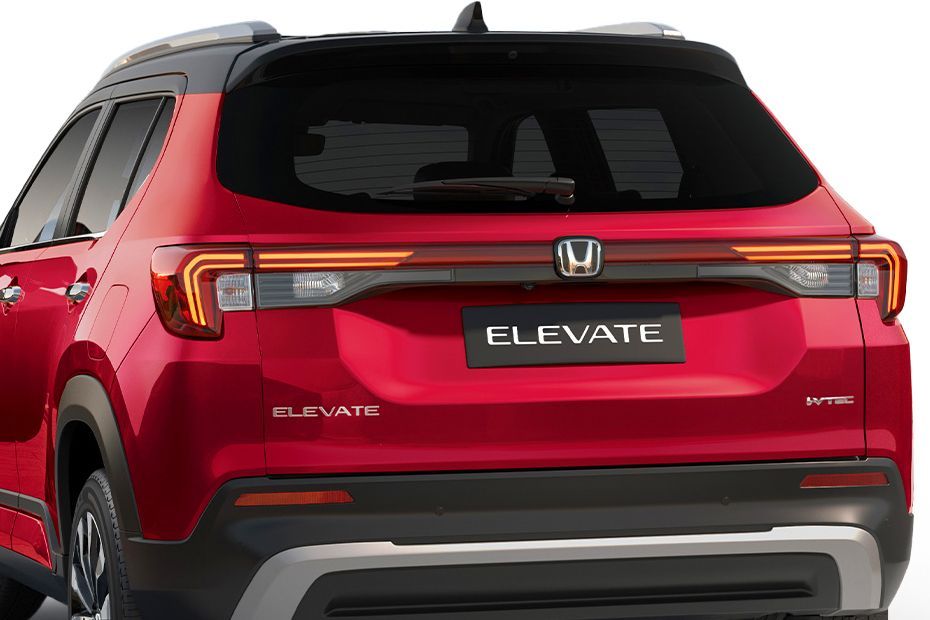 Closed Boot Image of Elevate