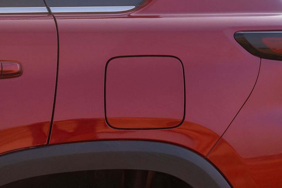 Closed Fuel Lid Image of Hyryder