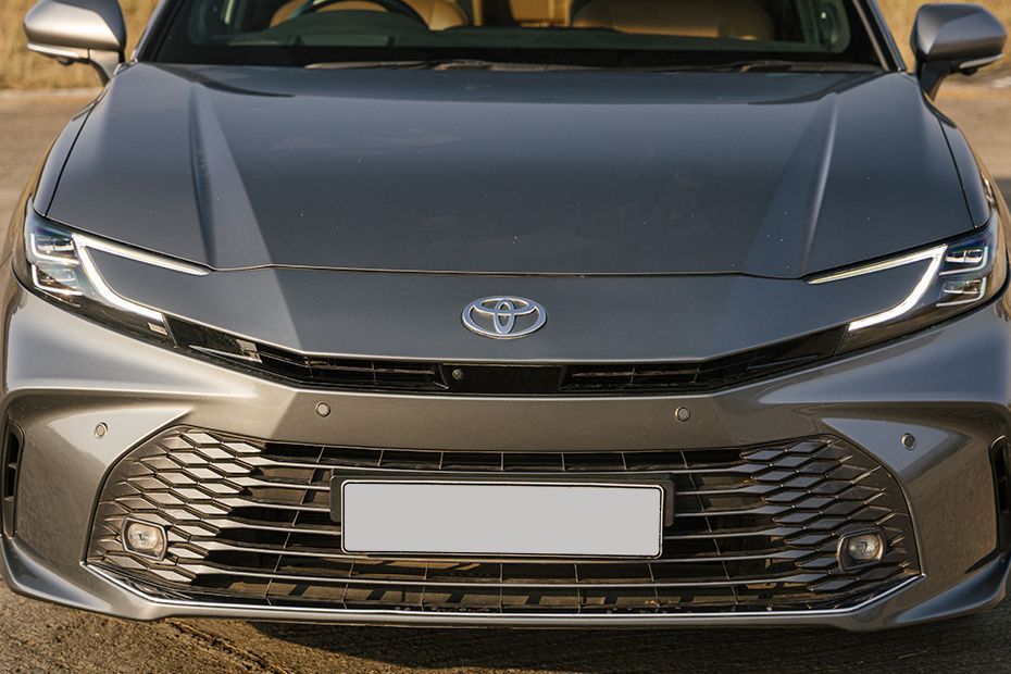 Daytime Running Lamps Image of Camry