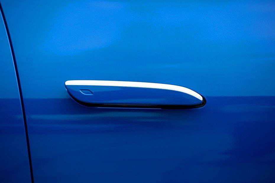 Door handles Image of CLA Electric