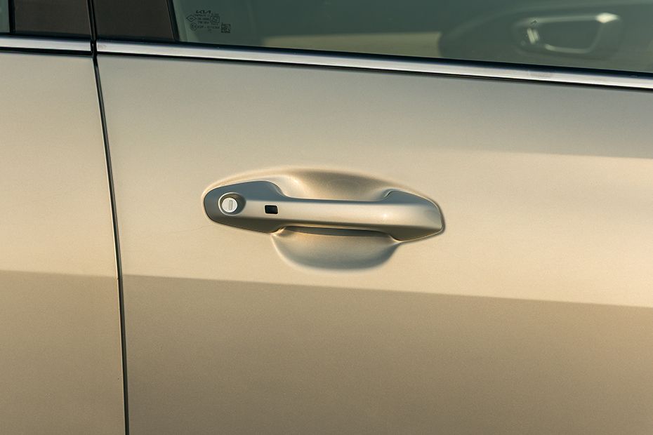 Door handles Image of Carens Clavis