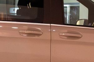 Door handles Image of V-Class Extra LWB
