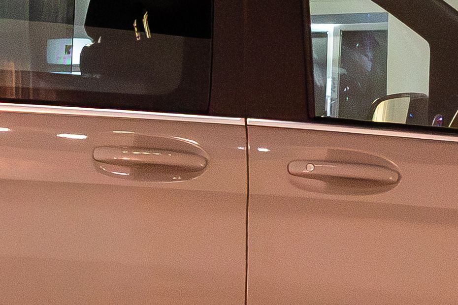 Door handles Image of V-Class Extra LWB