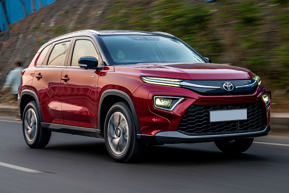 Driving: Front Right Quarter View Image of Hyryder