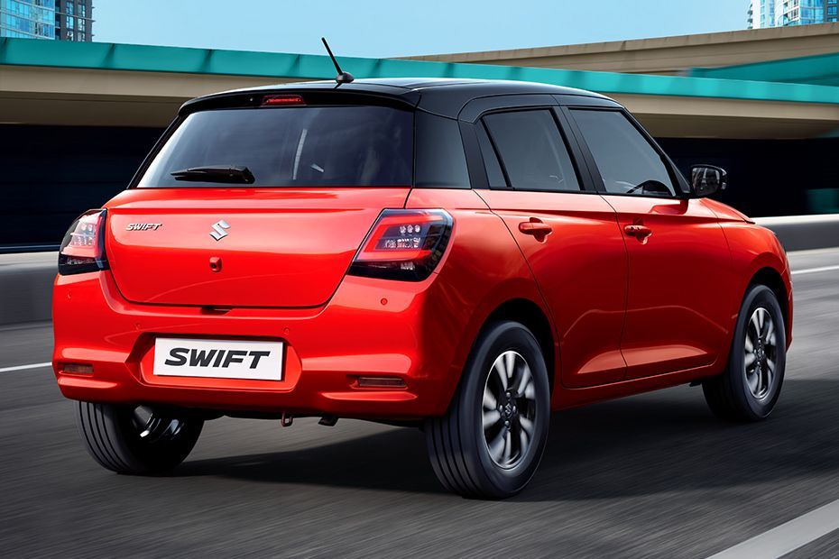 Driving: Rear Right Three Quarter View Image of Swift