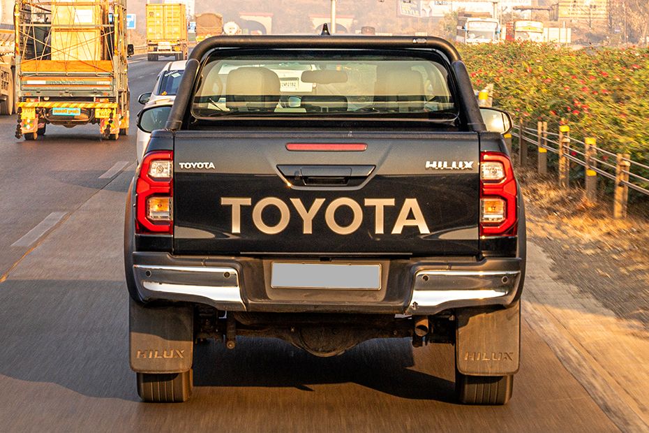 Driving: Rear View Image of Hilux