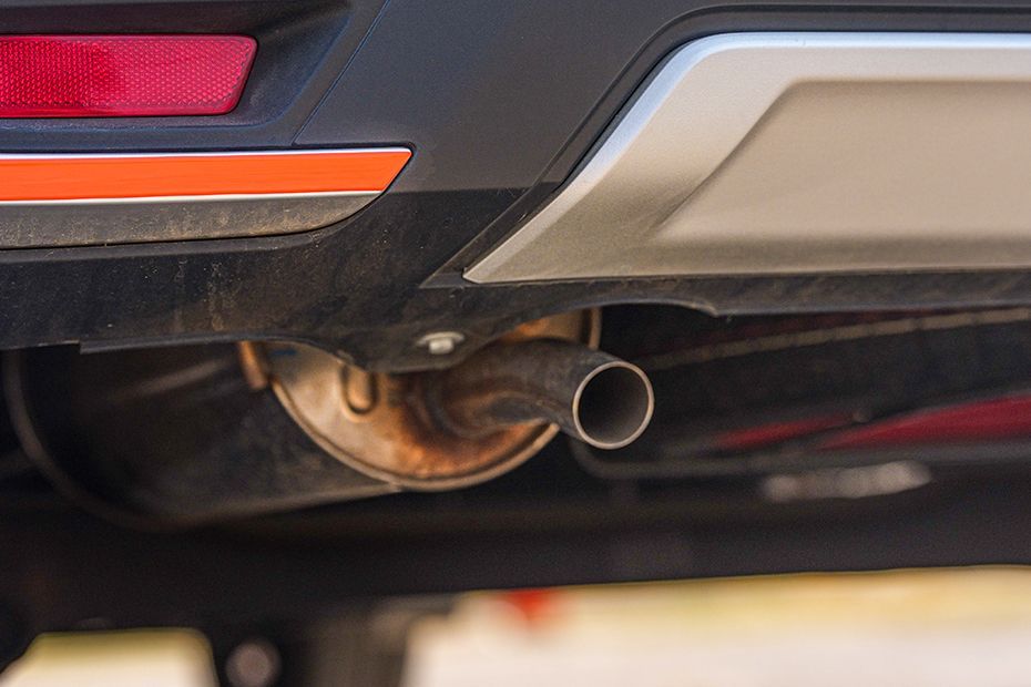 Exhaust Pipe Image of Gravite