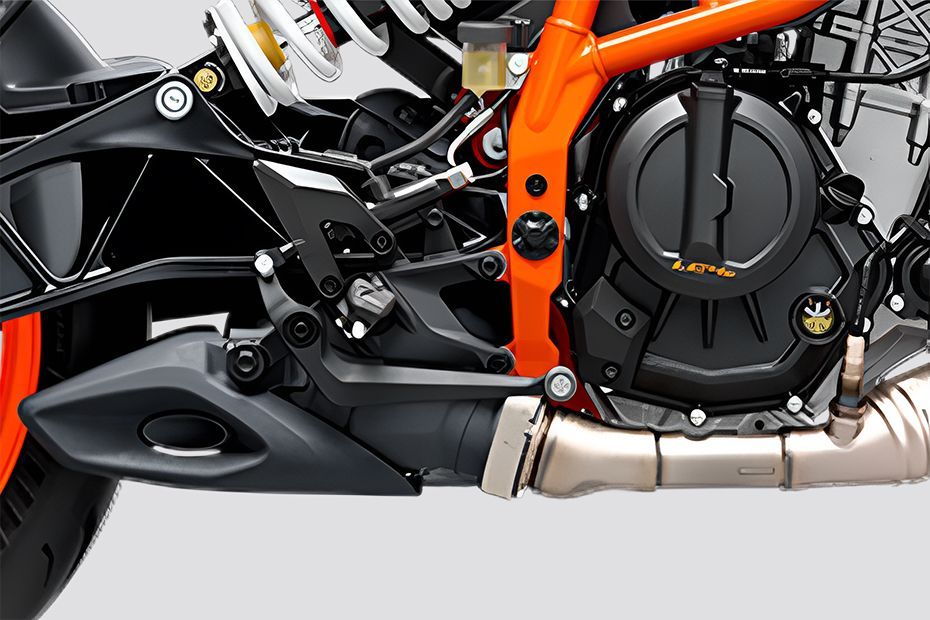 Exhaust View of 250 Duke