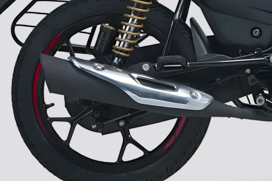 Exhaust View of Platina 110