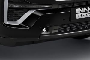 Fog lamp with control Image of Innova Hycross