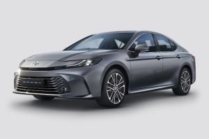 Front 1/4 left Image of Camry