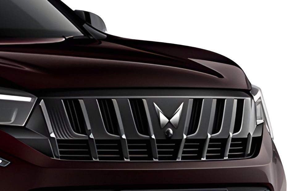 Brand Logo (Front) Image of XUV 7XO