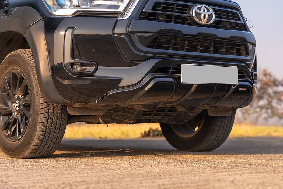 Front Bumper Image of Hilux