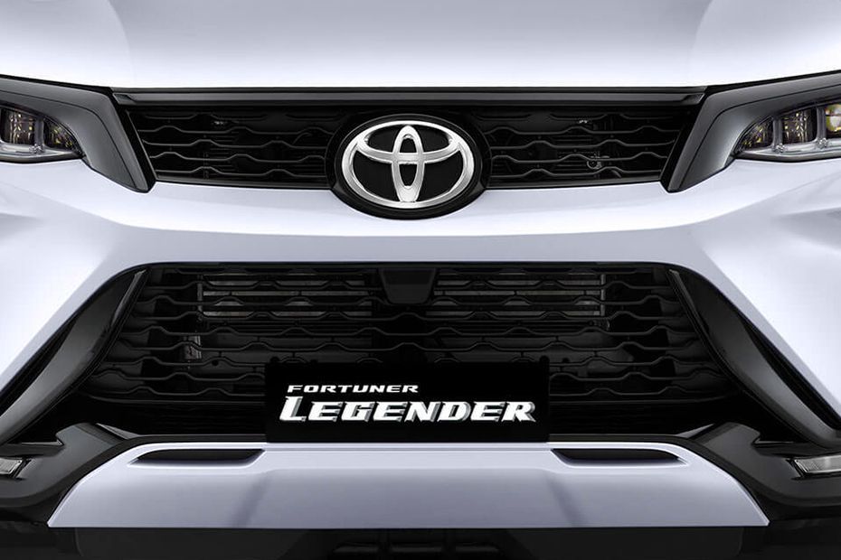 Front Grille Image of Fortuner Legender