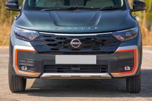Front Grille Image of Gravite