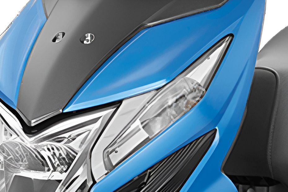 Front Indicator View of Dio
