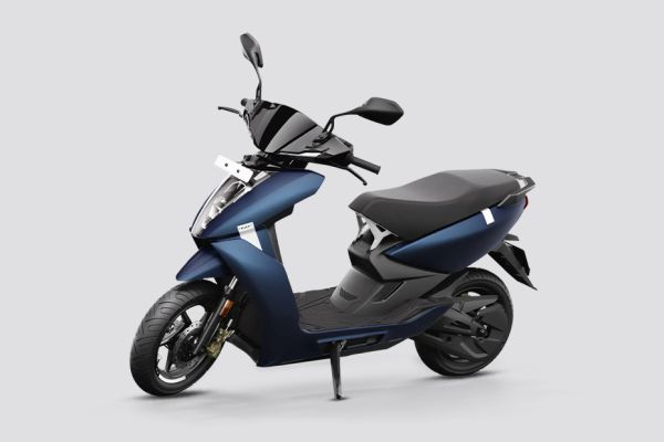 Front Left View of 450X