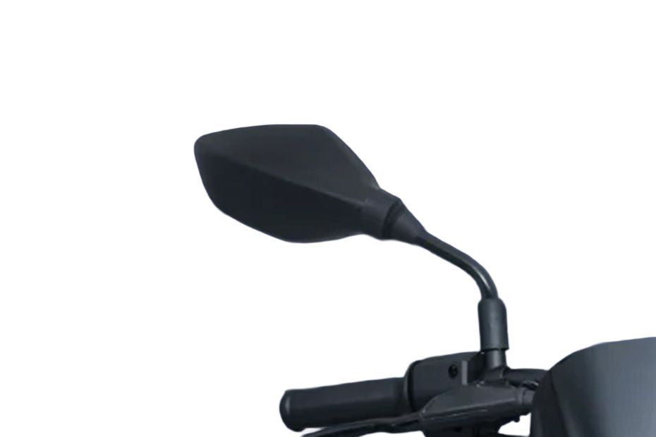Front of Rear View Mirror of Model_
