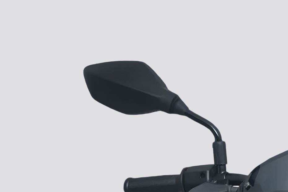 Front of Rear View Mirror of Model_