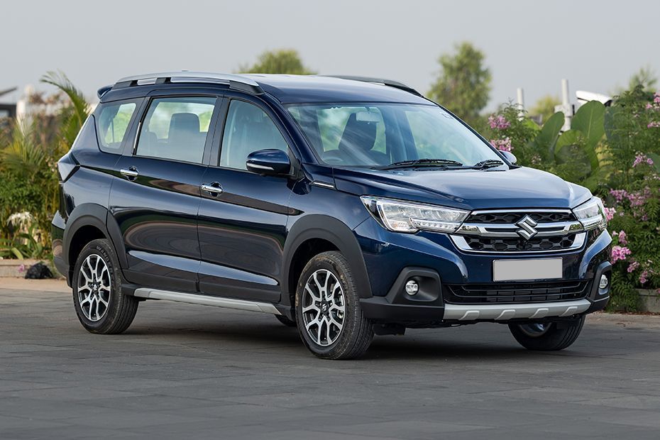 Front Right Quarter View Image of XL6