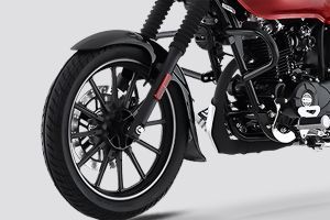 Front Suspension View of Avenger Street 160
