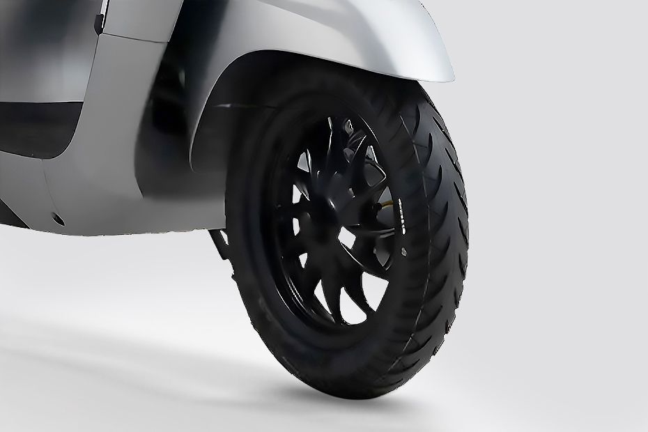 Front Tyre View of Chetak