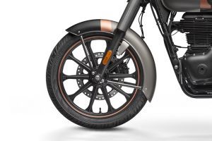 Front Wheel of Classic 350