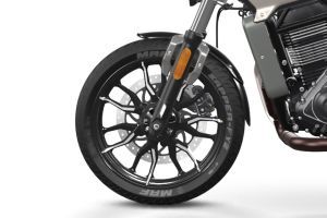 Front Wheel of Mavrick 440